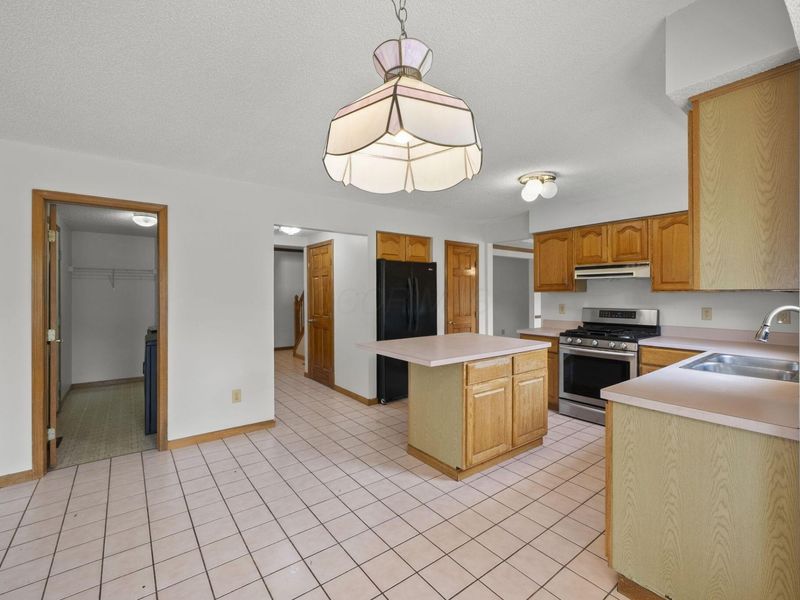 1271 River Trail Drive, Grove City, OH 43123 Photo 11