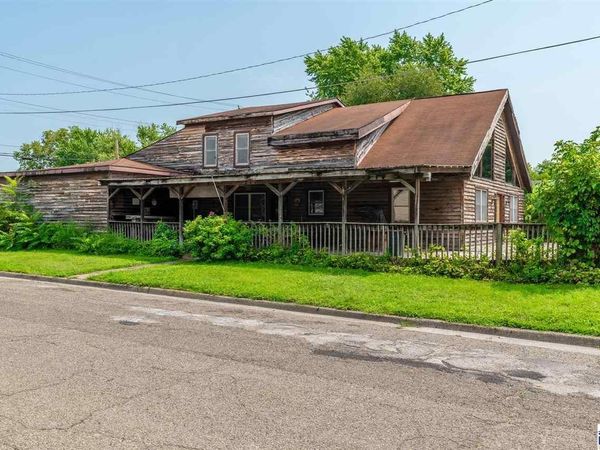 2200 Locust Street, Terre Haute, IN 47807