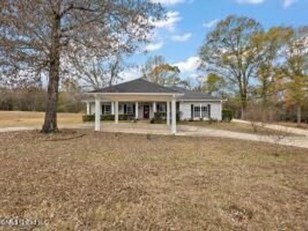 512 Stokes Road, Ridgeland, MS 39157