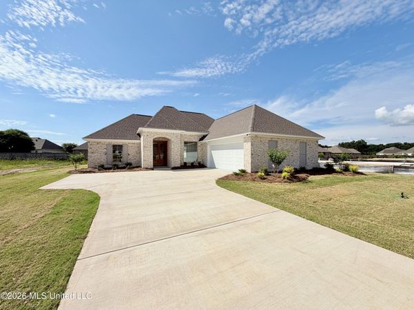 134 Mission Park Drive , Madison, MS 39110