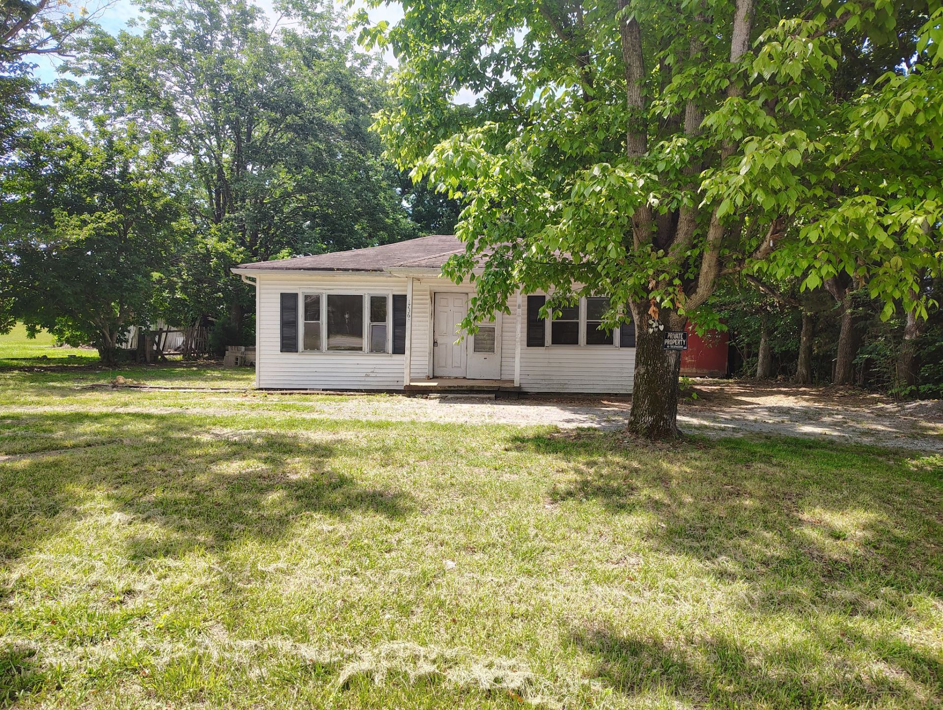 1736 Fairfield Rd, Westmoreland, TN 37186 Main Photo