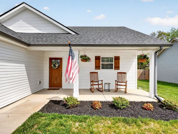 1413 Fredrick Dr , Clarksville, TN 37042