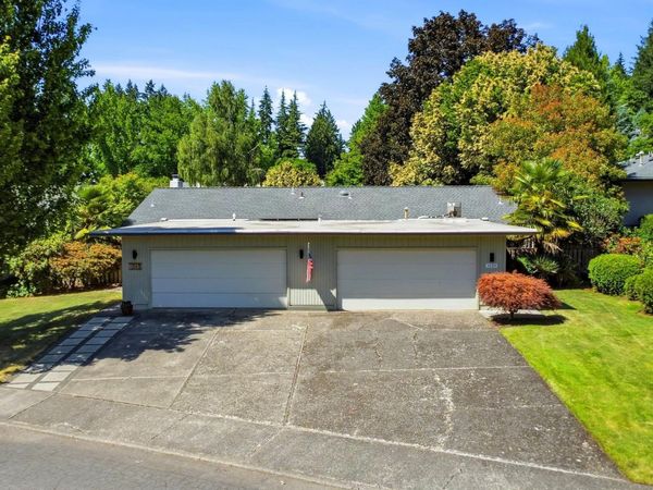 1035 Chestnut St NW, Salem, OR 97304