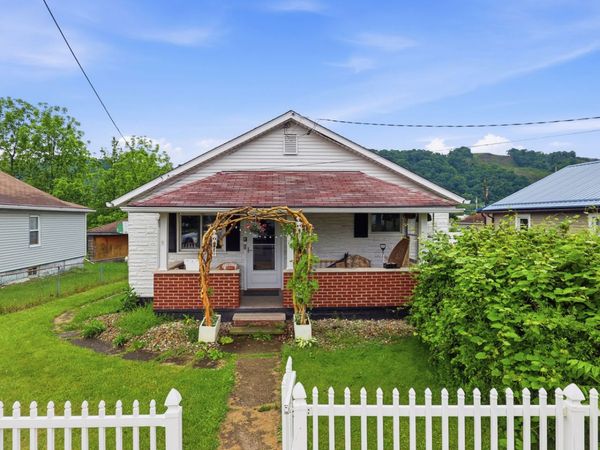 506 Grant Street , Springdale, PA 15144