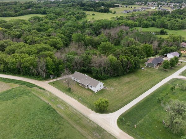 18486 625th Street, Dodge Center, MN 55927