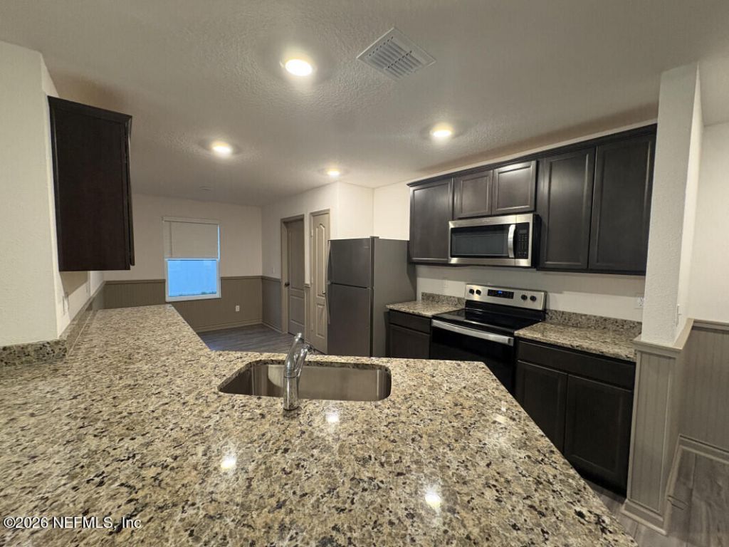 8656 Newnan Lake Drive, Macclenny, FL 32063 Photo