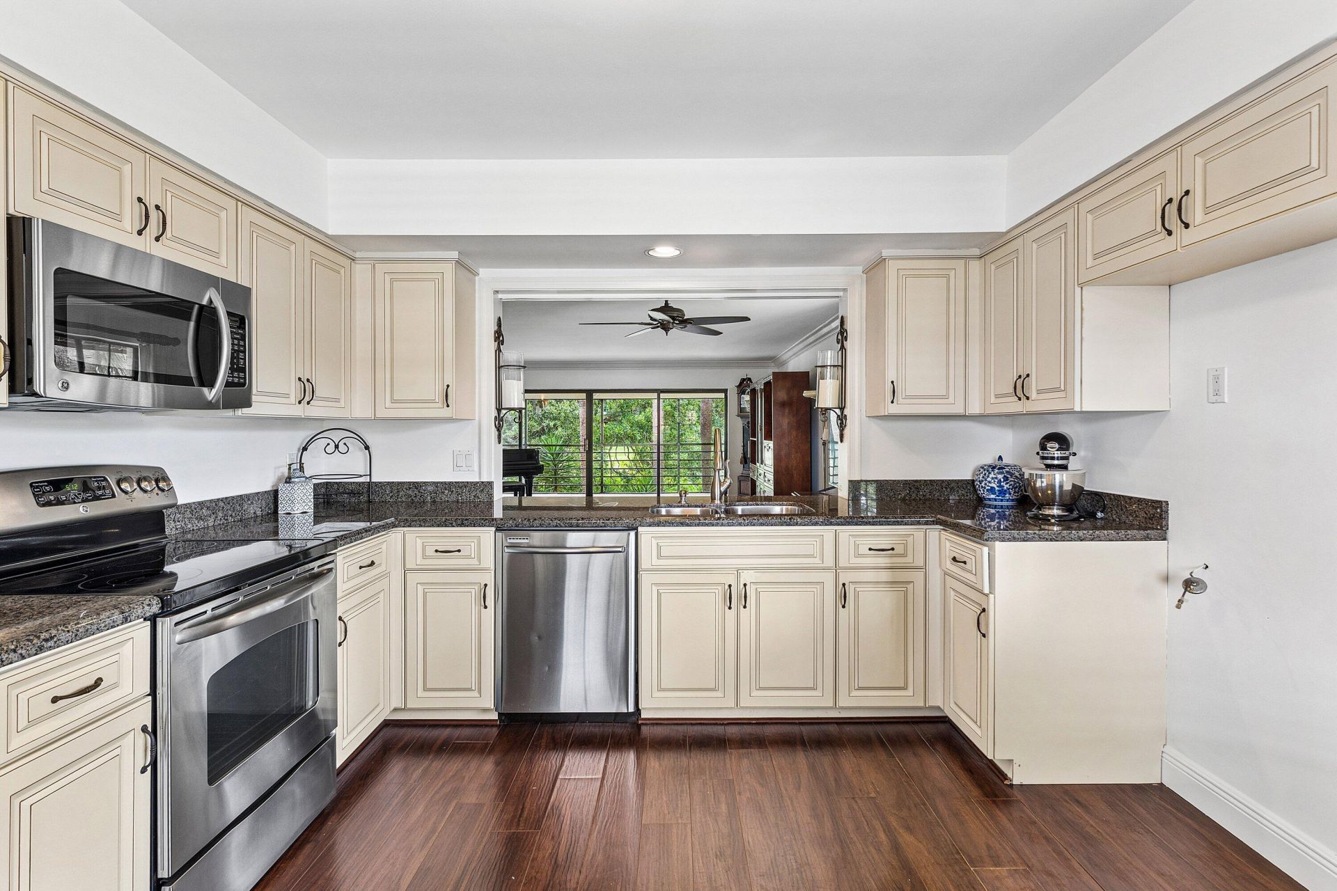 6462 Aspen Glen Circle, Boynton Beach, FL 33437 Photo