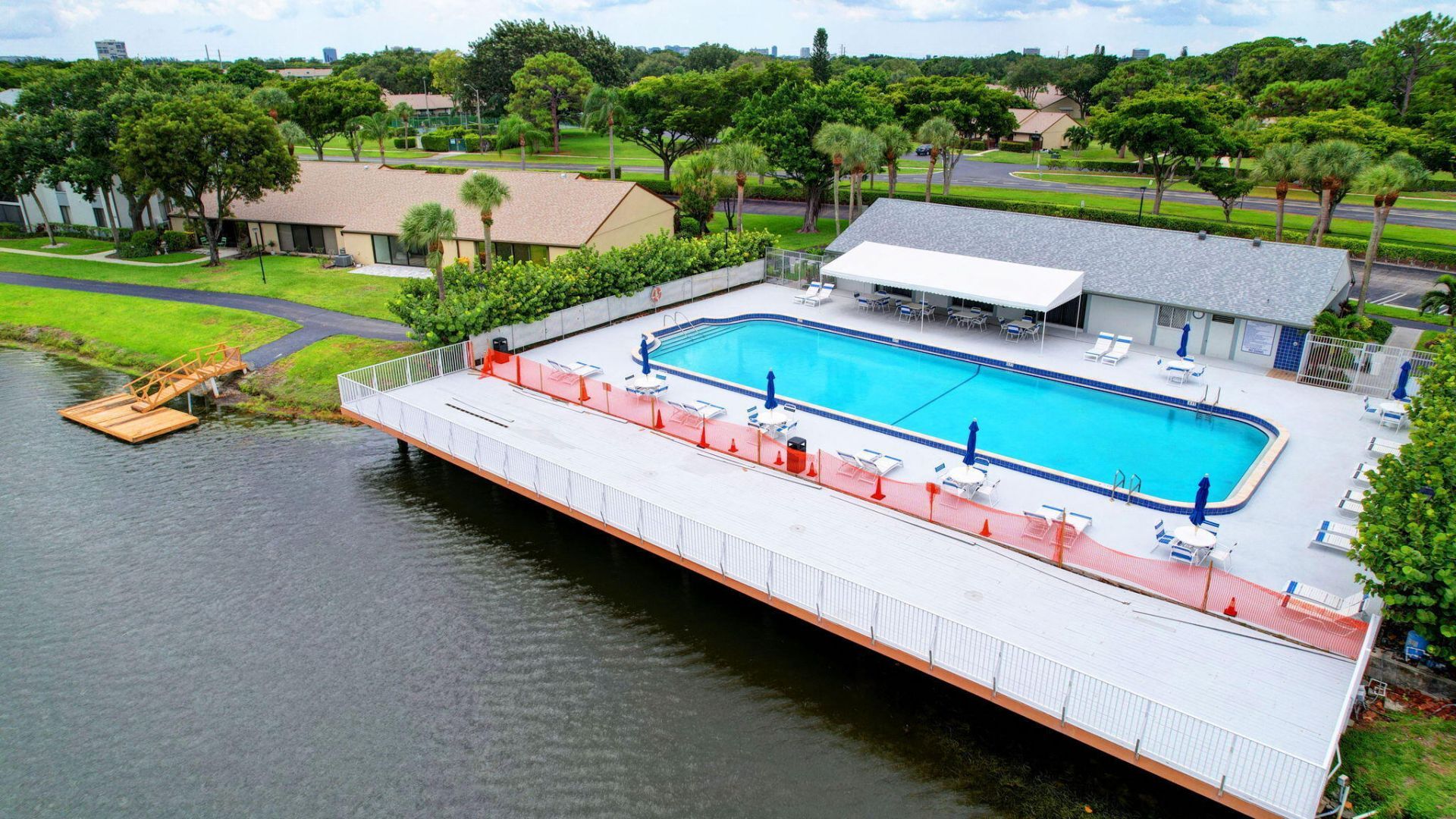 1108 Green Pine Boulevard, Unit E1, West Palm Beach, FL 33409 Photo