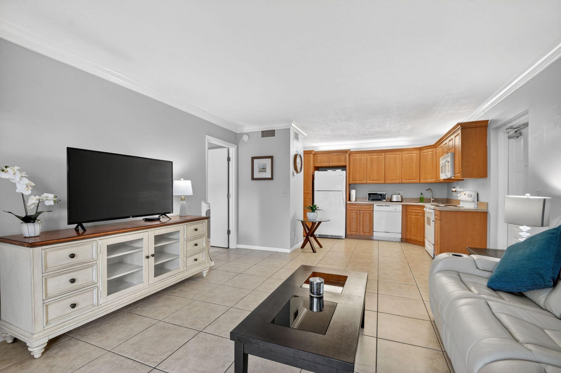 1108 Green Pine Boulevard, Unit E1, West Palm Beach, FL 33409 Photo