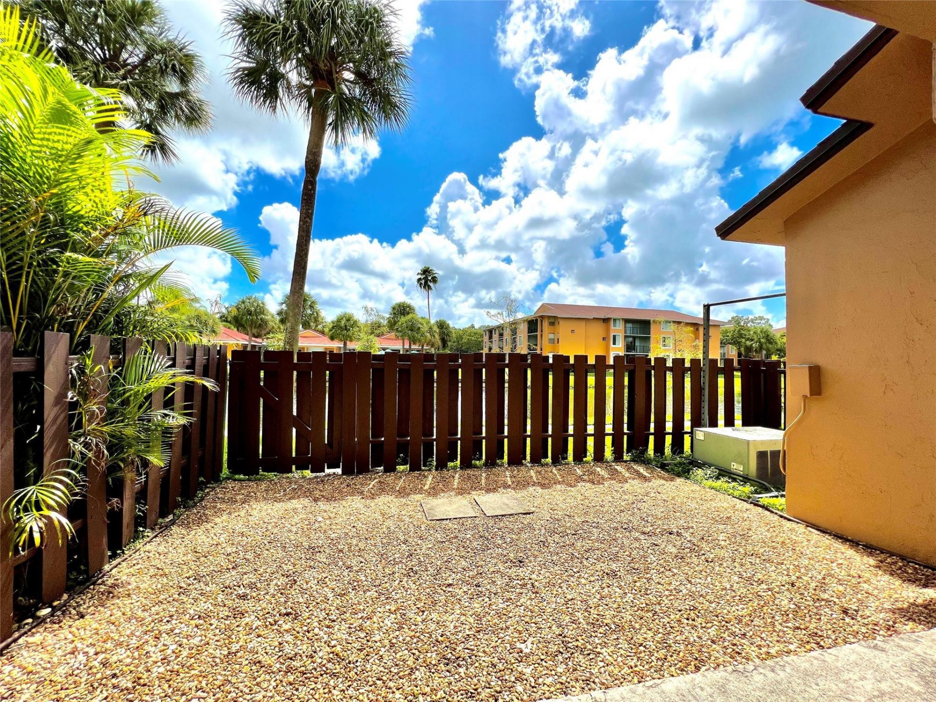 7750 NW 79th Avenue, Unit H5, Tamarac, FL 33321 Photo