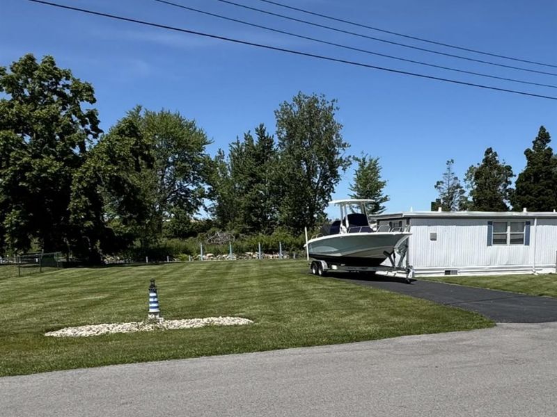 2825 W Risingsun Road, Port Clinton, OH 43452 Photo 10