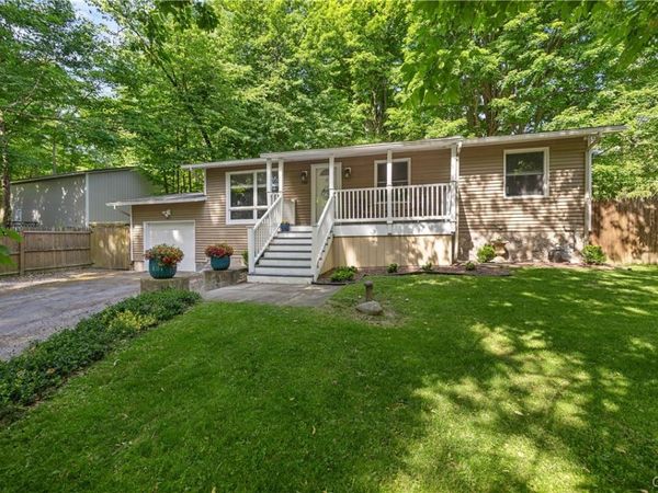 5353 Onondaga Road , Camillus, NY 13031