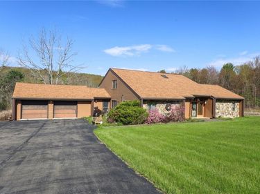 1053 Chambers Road , Horseheads, NY 14845