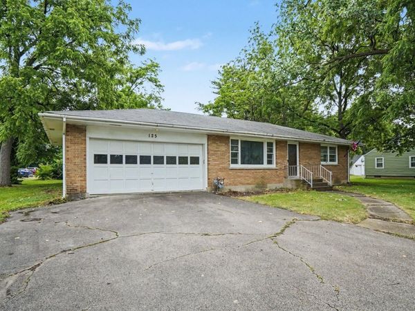 125 S River Road , North Aurora, IL 60542