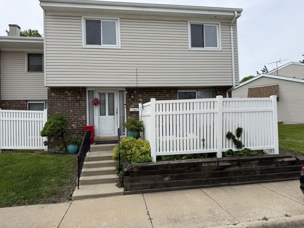 869 White Oak Lane , University Park, IL 60484