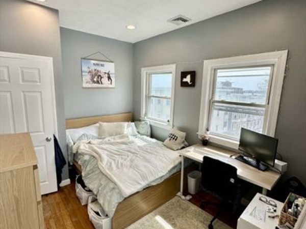 460 E 7th St, Unit 3, Boston, MA 02127