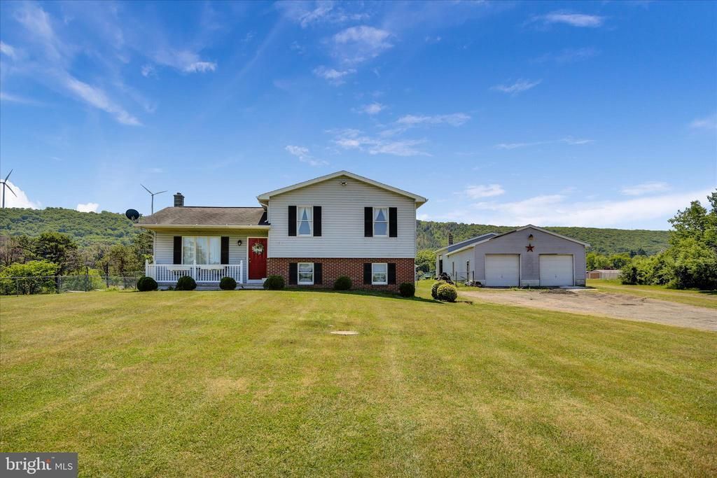 108 HOLLOW ROAD , RINGTOWN, PA 17967