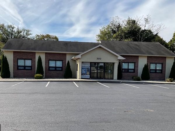 300 RAILROAD AVENUE , HAMMONTON, NJ 08037