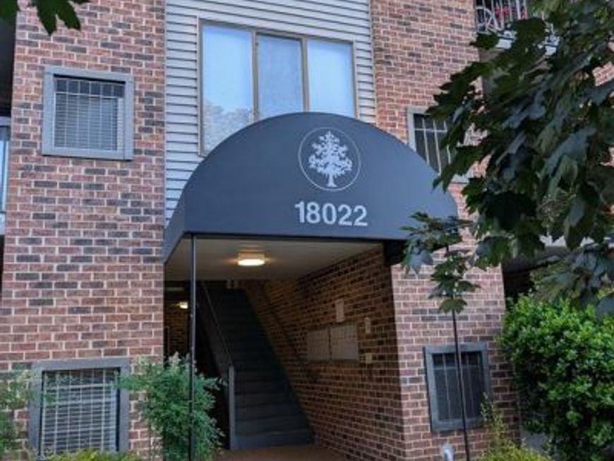 18022 Chalet Drive , Unit 27-103, Germantown, MD 20874 Main Photo