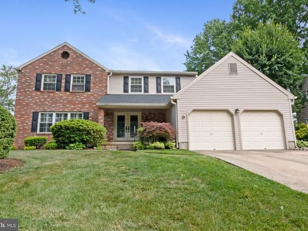 9 WHITECHAPEL DRIVE, MOUNT LAUREL, NJ 08054