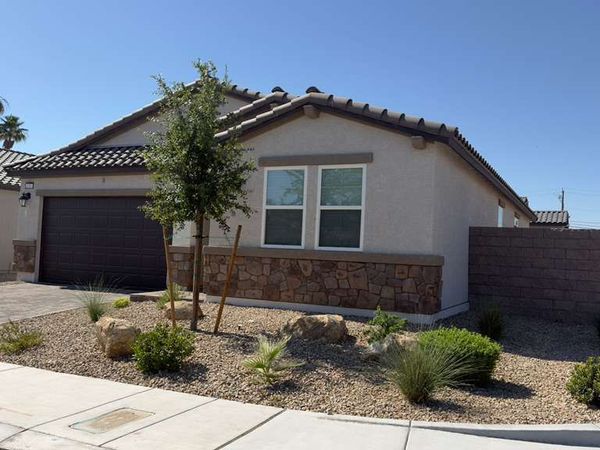 4717 Woodland Avenue , Las Vegas, NV 89121