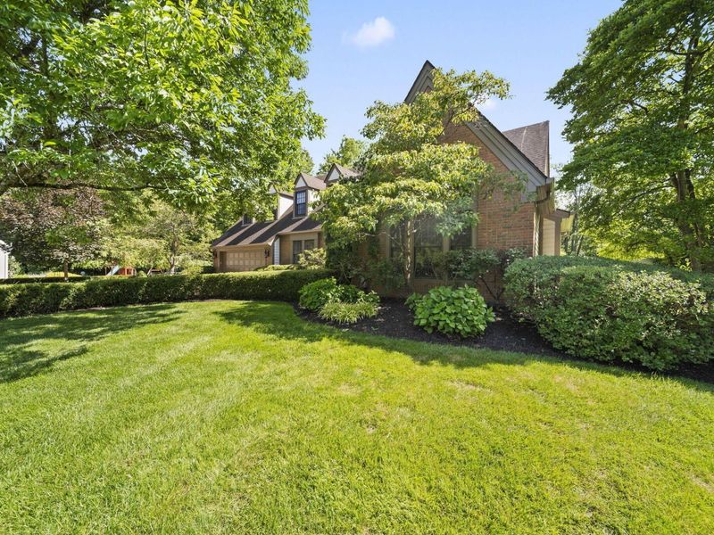 5049 Glenaire Drive, Dublin, OH 43017 Photo 9