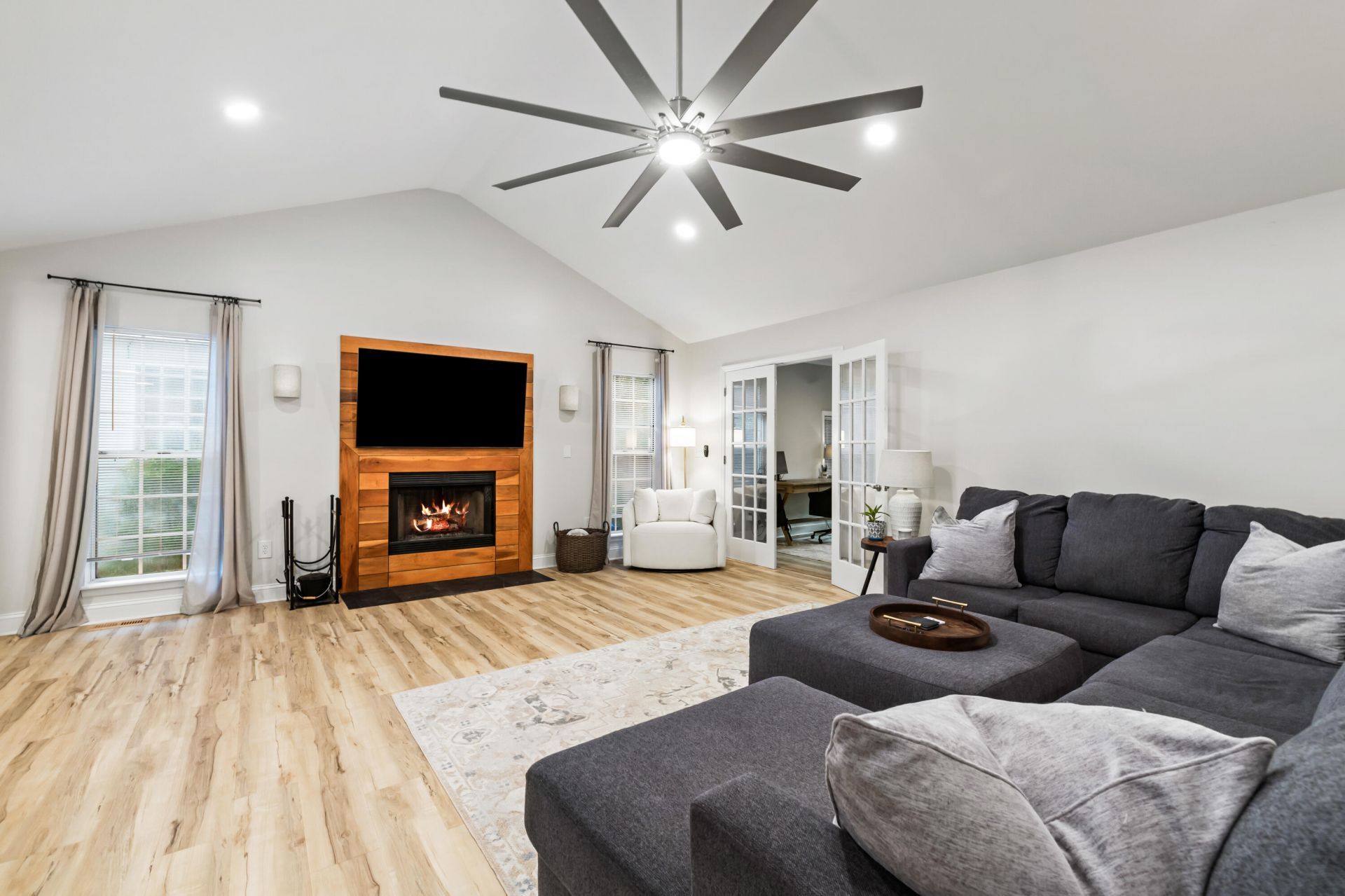 349 Culver Avenue Photo 9