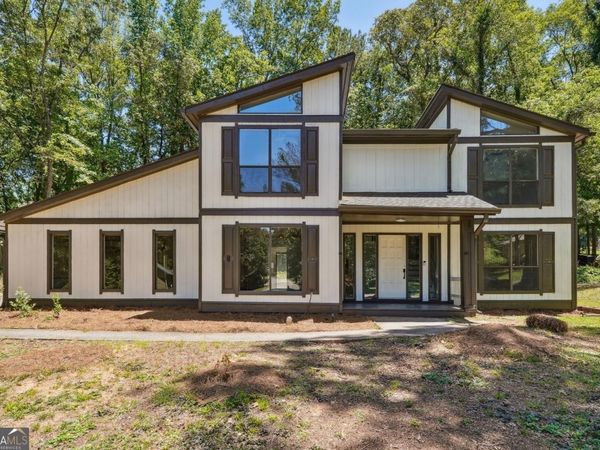5249 Golf Valley Way, Stone Mountain, GA 30088