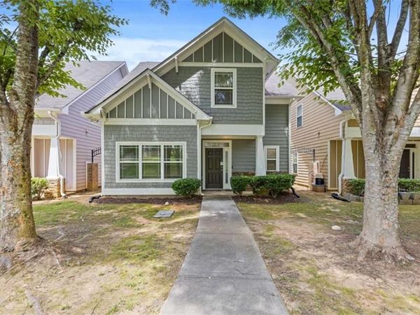 126 Wellbrook Court , Conyers, GA 30012