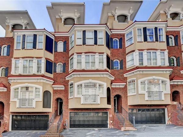 813 Clifton Heights Lane NE, Atlanta, GA 30329