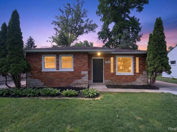 4841 Fenmore Avenue, Waterford Twp, MI 48328