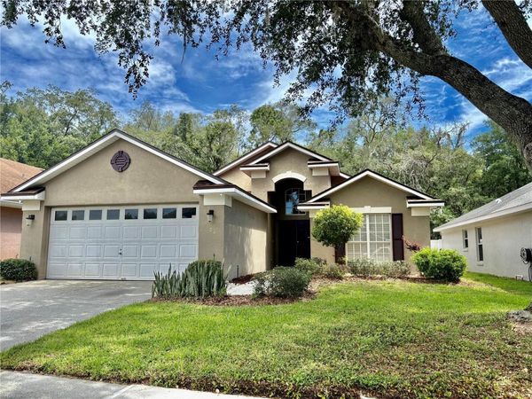 124 EASTON CIRCLE , OVIEDO, FL 32765