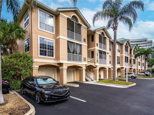3205 BAY CLUB CIRCLE , Unit 3205, TAMPA, FL 33607