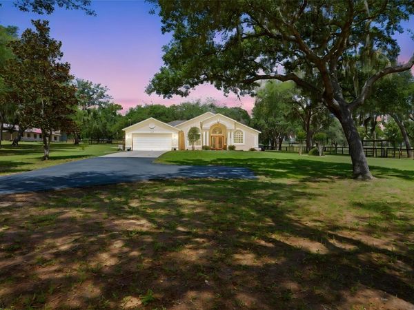 19509 PASO FINO WAY, DADE CITY, FL 33523