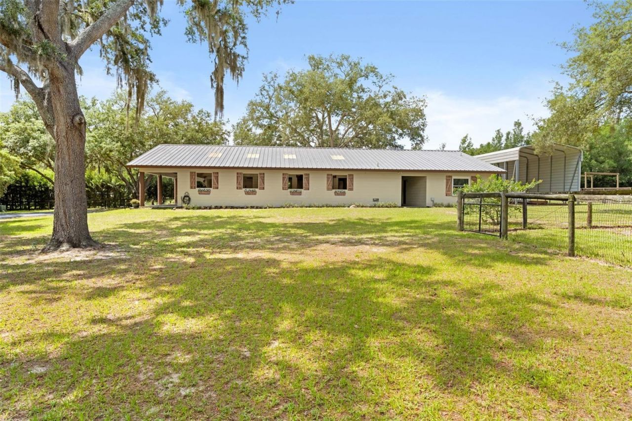 19509 Paso Fino Way, Dade City, FL 33523 Photo