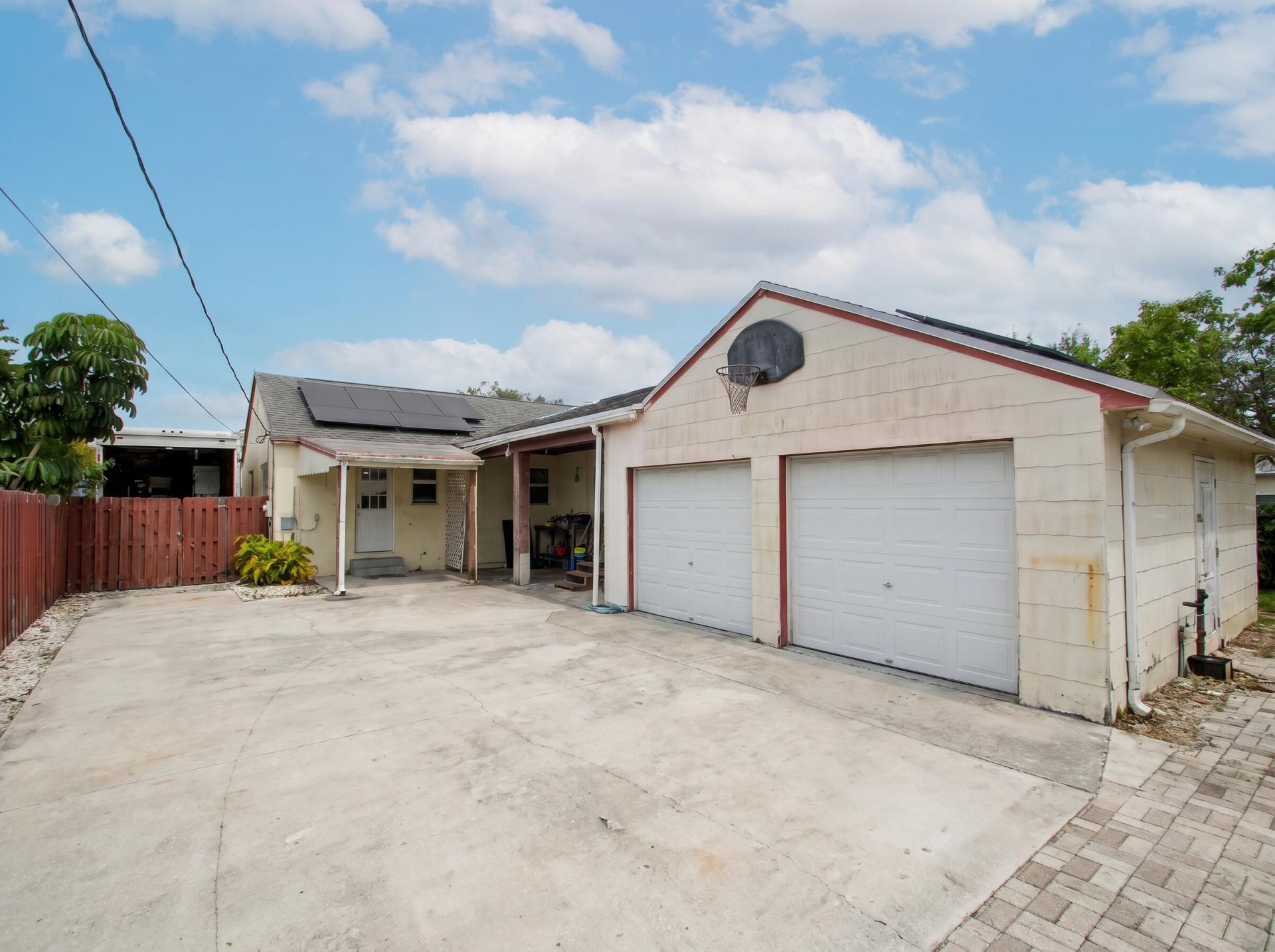 915 N E Street, Lake Worth Beach, FL 33460 Photo