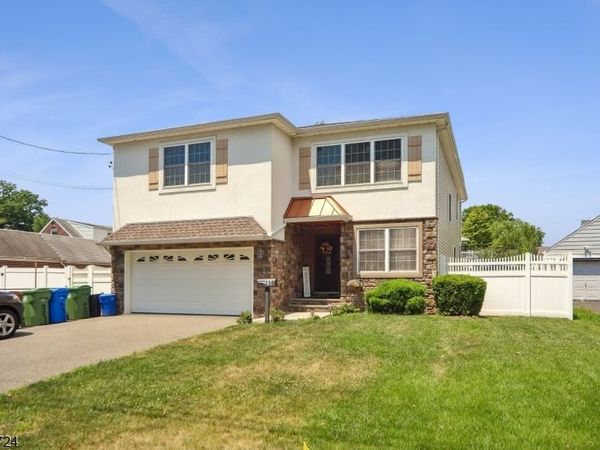 230 Birchwood Rd, Linden, NJ 07036