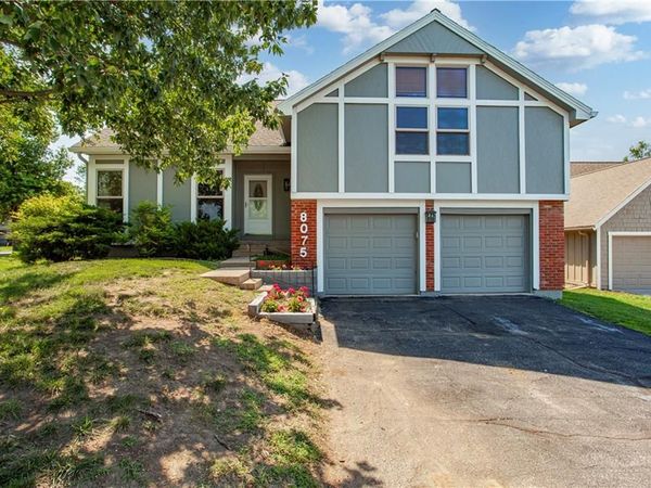 8075 Colony Lane, Lenexa, KS 66215
