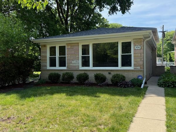 3715 Greenleaf Street , Skokie, IL 60076