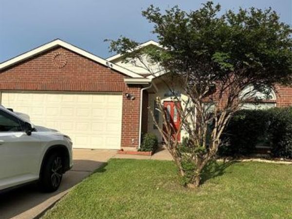 6407 Wolf Creek Court, Arlington, TX 76018
