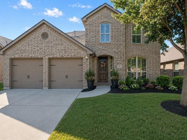 8221 Bayberry Avenue , Lantana, TX 76226