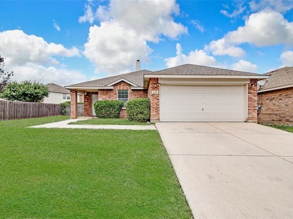 596 Creekbend Street , Crowley, TX 76036