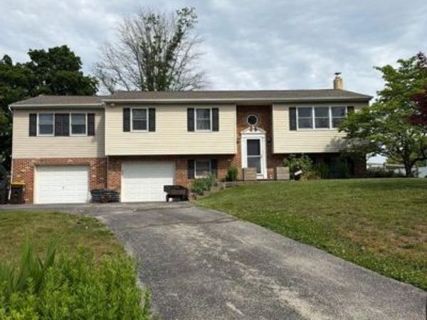 2519 JANE LN., GILBERTSVILLE, PA 19525