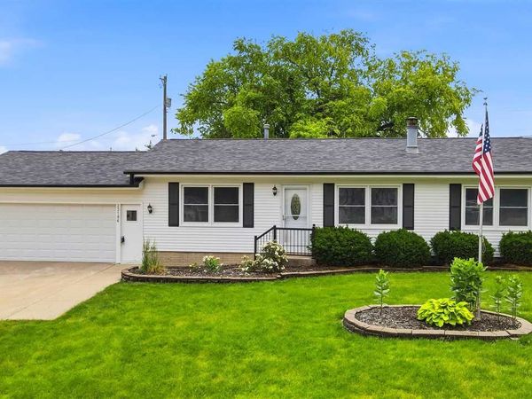 23186 207th Ave, Sigourney, IA 52591
