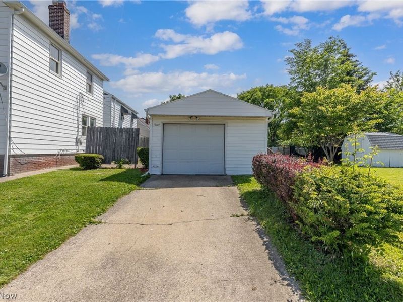 13311 Bellaire Road, Cleveland, OH 44135 Photo 5
