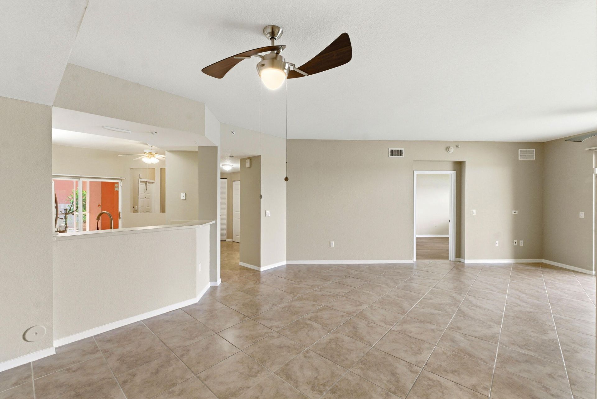 7765 Yardley Drive, Unit 107, Tamarac, FL 33321 Photo