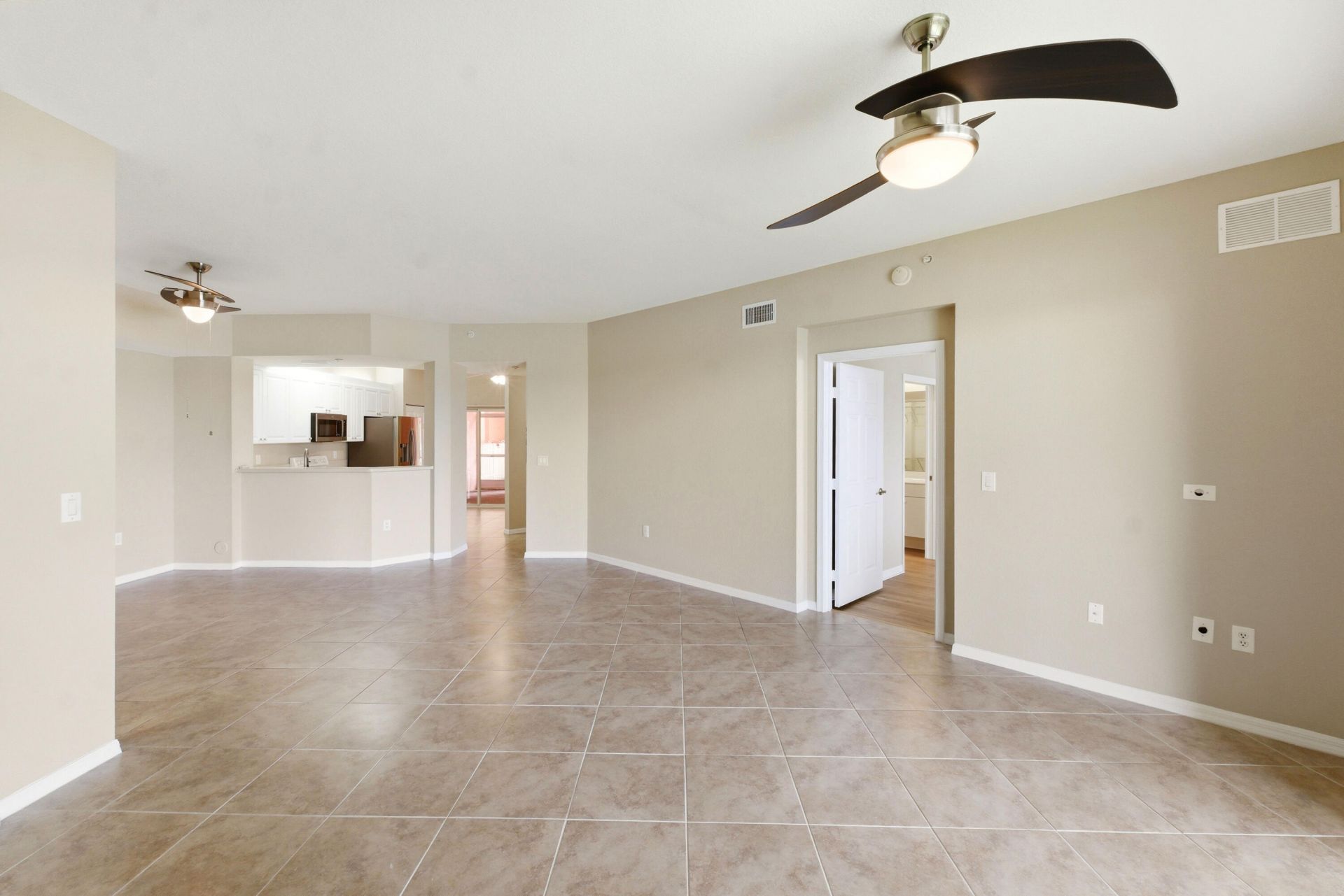 7765 Yardley Drive, Unit 107, Tamarac, FL 33321 Photo
