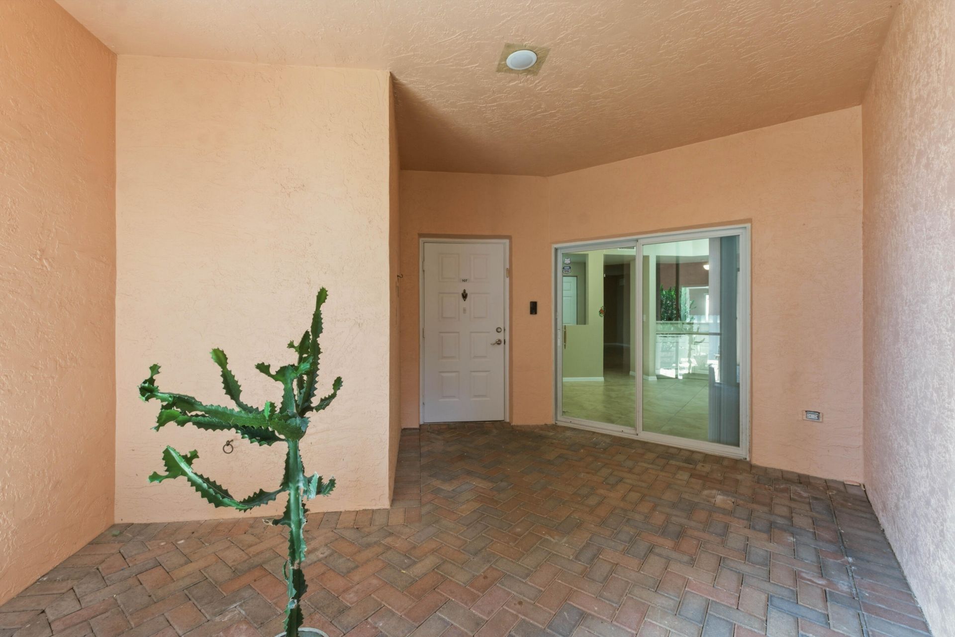 7765 Yardley Drive, Unit 107, Tamarac, FL 33321 Photo