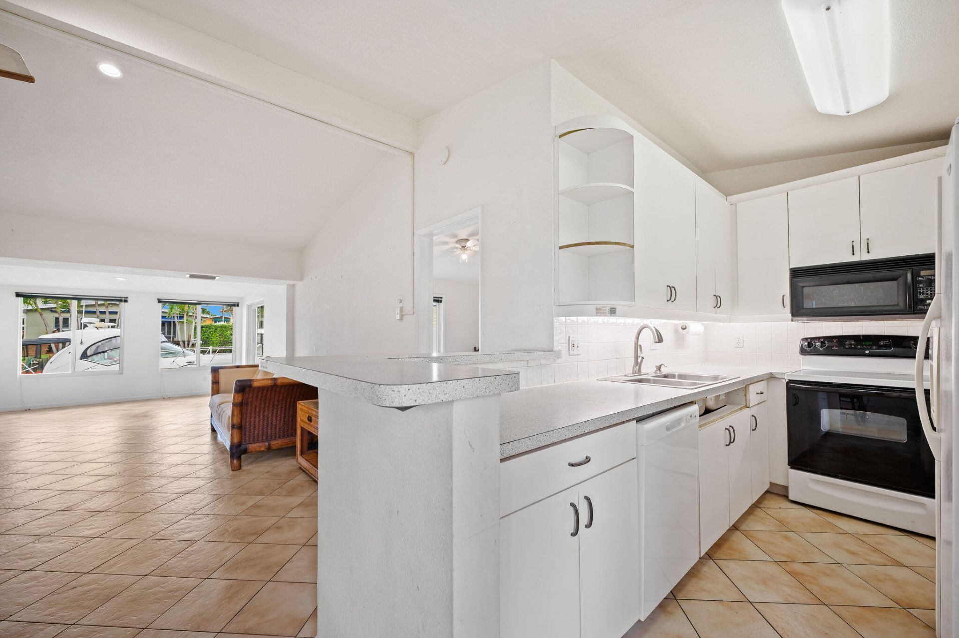 2637 Marathon Lane, Fort Lauderdale, FL 33312 Photo