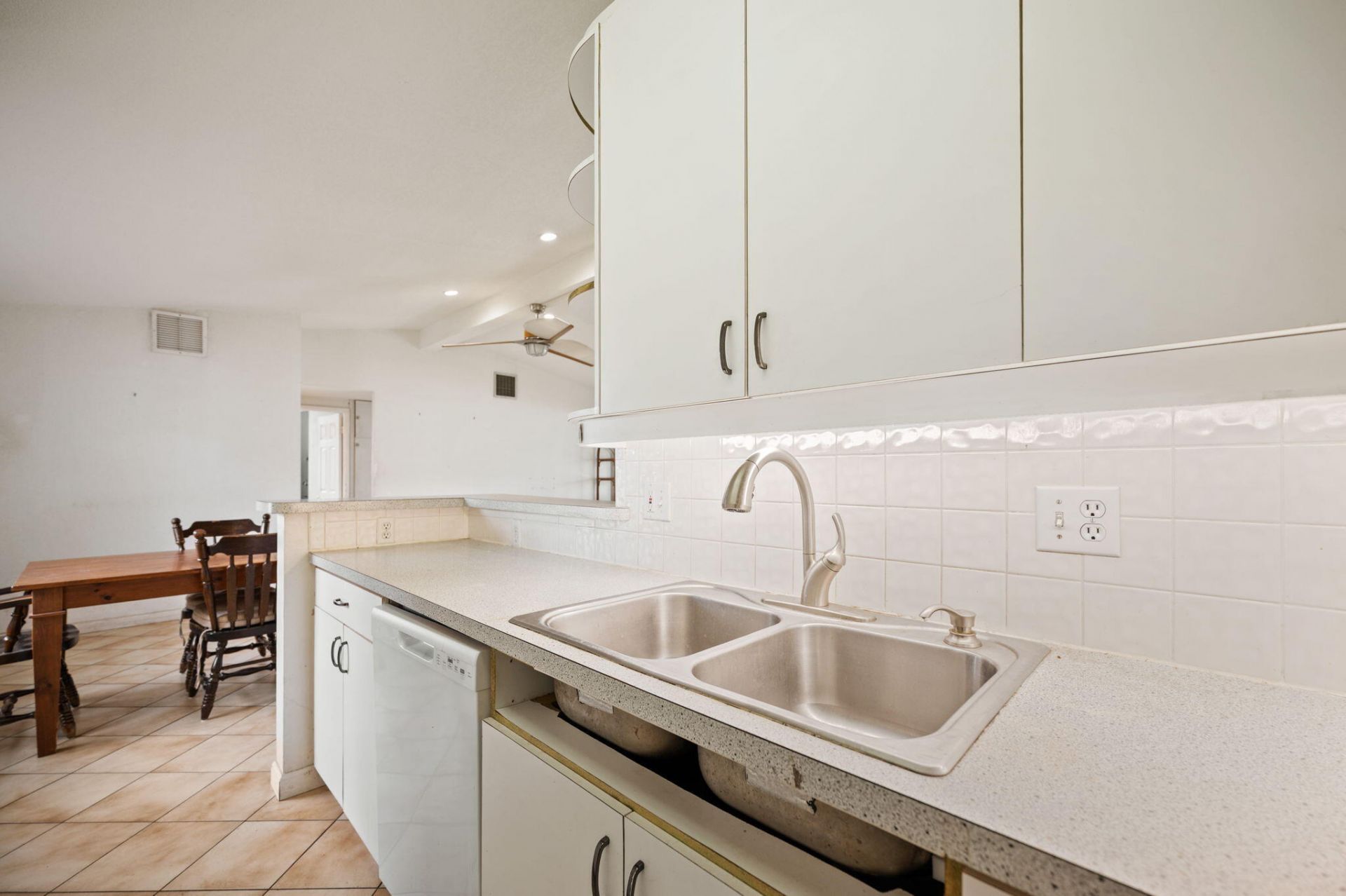 2637 Marathon Lane, Fort Lauderdale, FL 33312 Photo